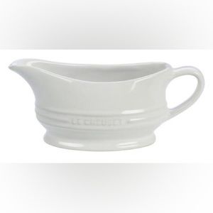 Le creuset white gravy boat